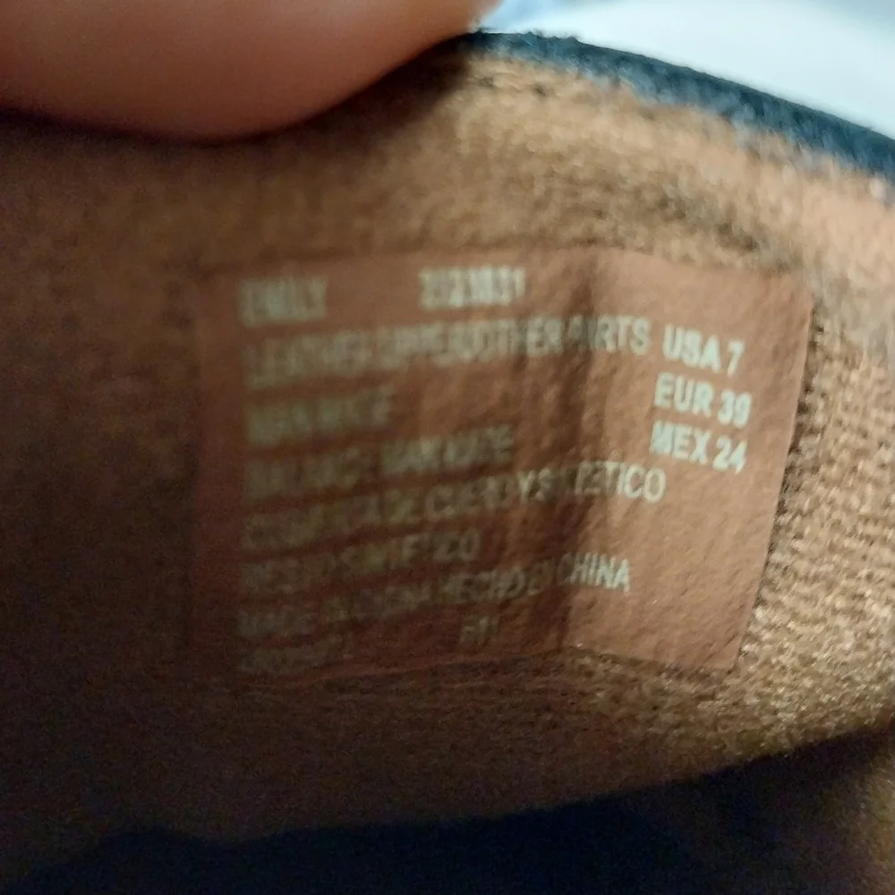 Earth Spirit Classic Black Leather Size 7 Women"s Shoes. - Picture 12 of 12